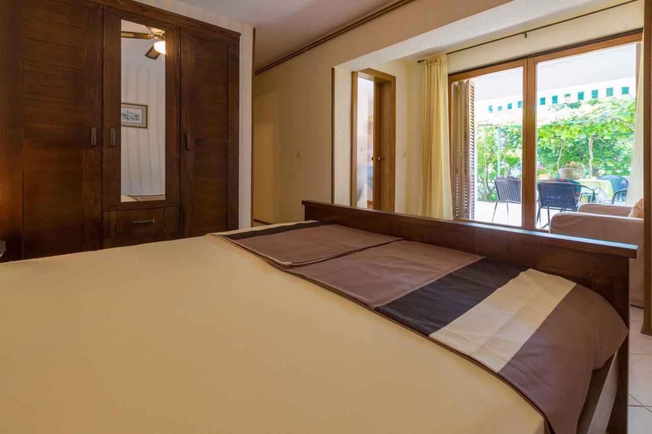 One-Bedroom Apartment Crikvenica 30 Exteriör bild