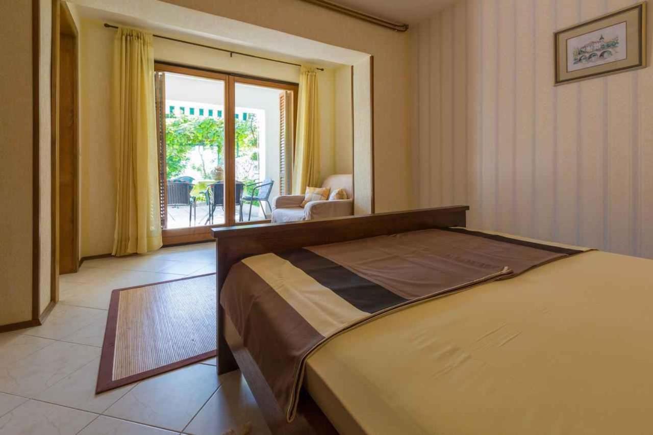 One-Bedroom Apartment Crikvenica 30 Exteriör bild
